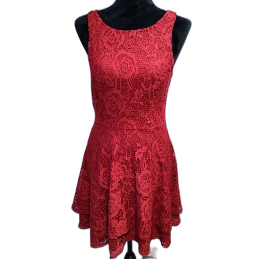 Speechless Dress Medium Red Lace Floral Mini Cocktail Party Sleeveless Datenight